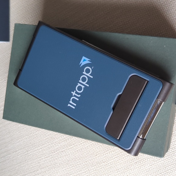 NEW Wireless charger - Picture 5 of 5